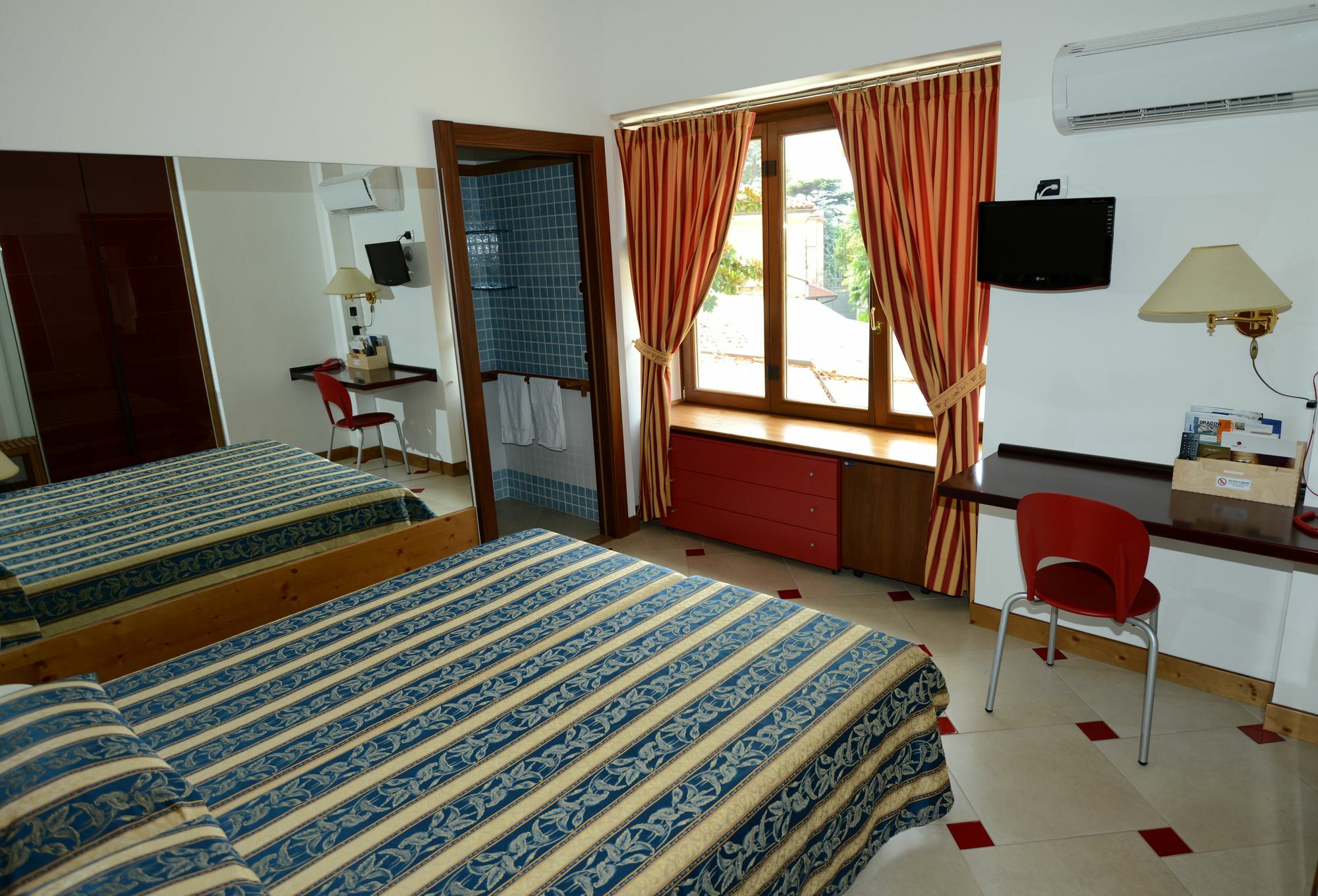 Arciduca Charming House Room&Breakfast Arco Exterior foto